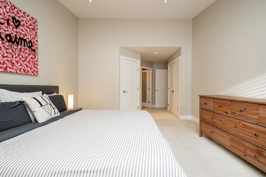 22 4055 Indian River Drive North Vancouver, BC - 15