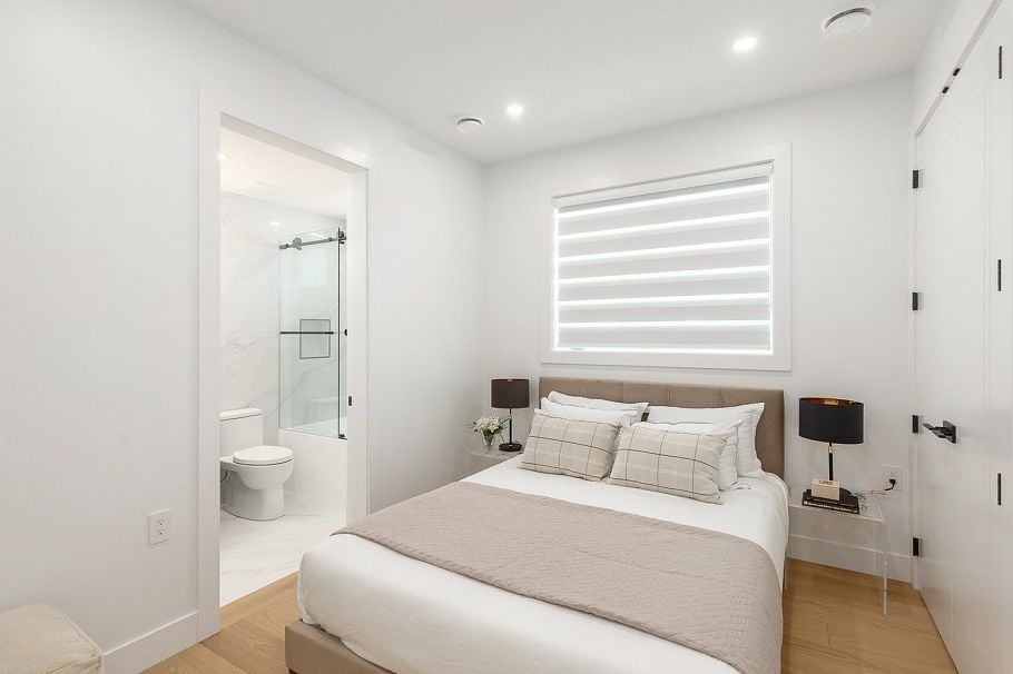 2886 W 29th Avenue Vancouver, BC - 14