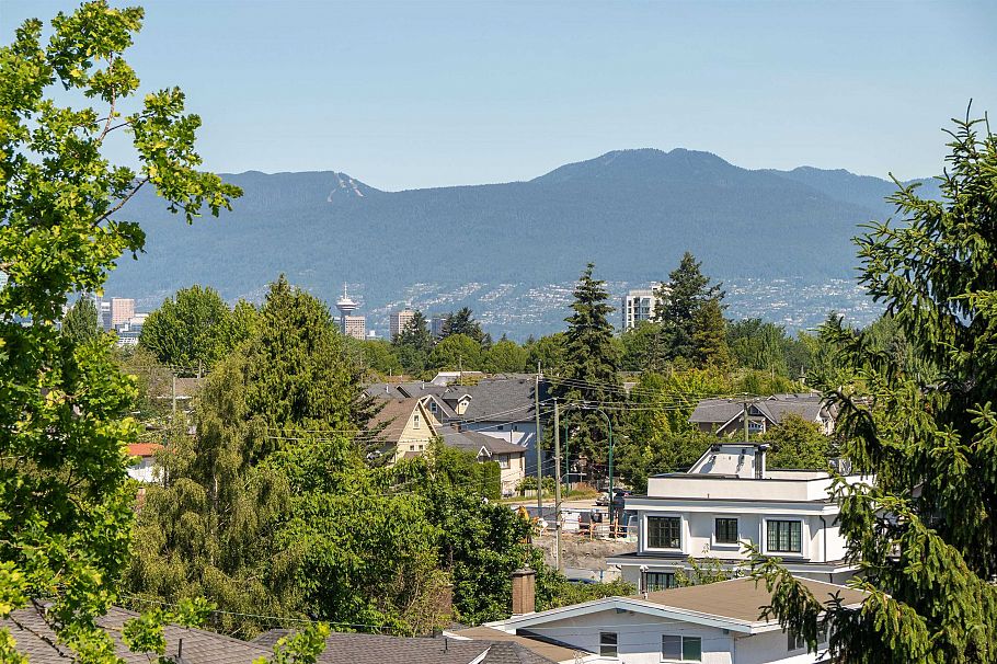 1 1450 E 30th Avenue Vancouver, BC - 30