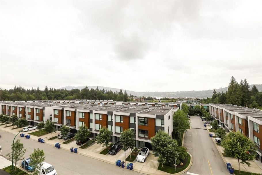 206 3594 Malsum Drive North Vancouver, BC - 27