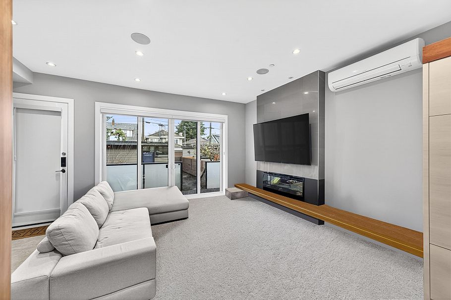 969 W 18th Avenue Vancouver, BC - 3