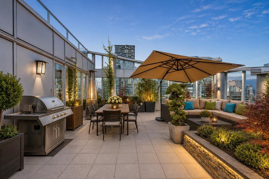 2508 788 Hamilton Street Vancouver, BC - 1