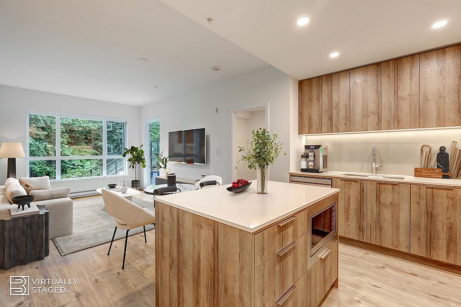 206 3594 Malsum Drive North Vancouver, BC - 2