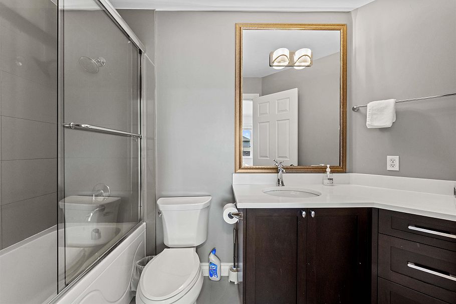 1199 W 43rd Avenue Vancouver, BC - 13