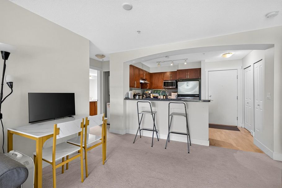 311 5725 Agronomy Road Vancouver, BC - 13