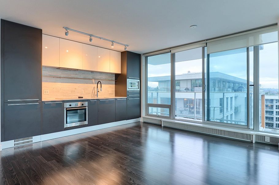 606 8031 Nunavut Lane Vancouver, BC - 2