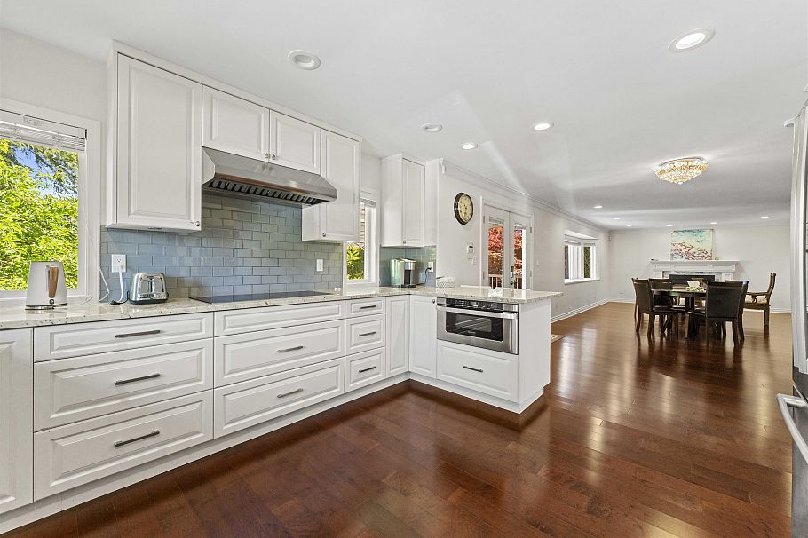 1199 W 43rd Avenue Vancouver, BC - 30