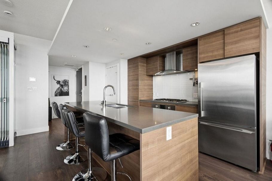 2303 1550 Fern Street North Vancouver, BC - 12