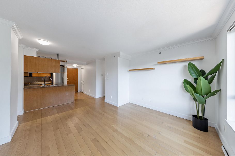 1802 1189 Howe Street Vancouver, BC - 5
