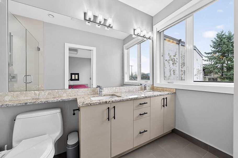 969 W 18th Avenue Vancouver, BC - 13