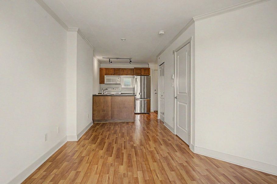 PH18 2265 E Hastings Street Vancouver, BC - 7