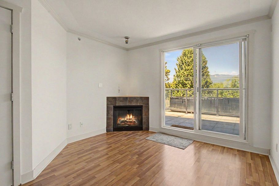 PH18 2265 E Hastings Street Vancouver, BC - 5