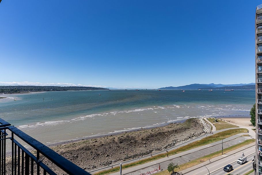 1301 1575 Beach Avenue Vancouver, BC - 35