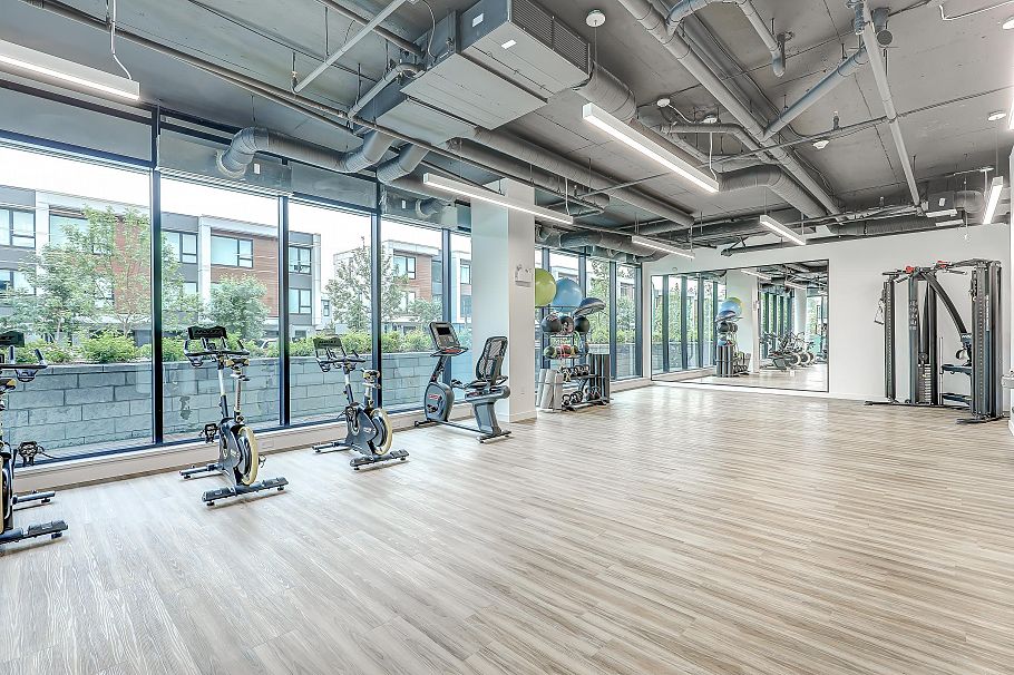206 3594 Malsum Drive North Vancouver, BC - 33