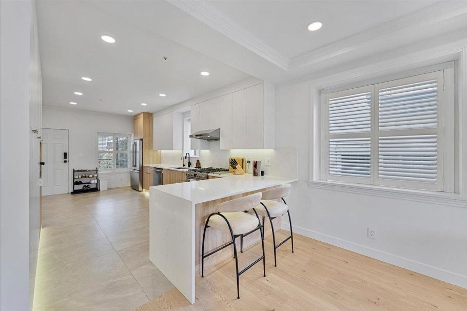 817 W 60th Avenue Vancouver, BC - 11