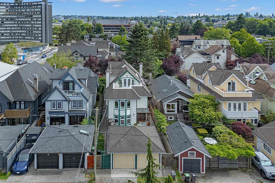 1823 Creelman Avenue Vancouver, BC - 22