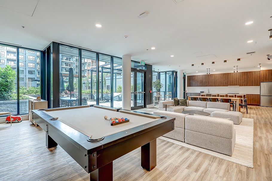 206 3594 Malsum Drive North Vancouver, BC - 30