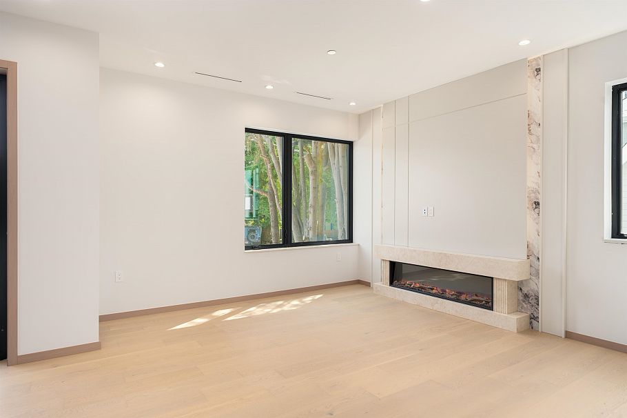 2 1448 E 30th Avenue Vancouver, BC - 4