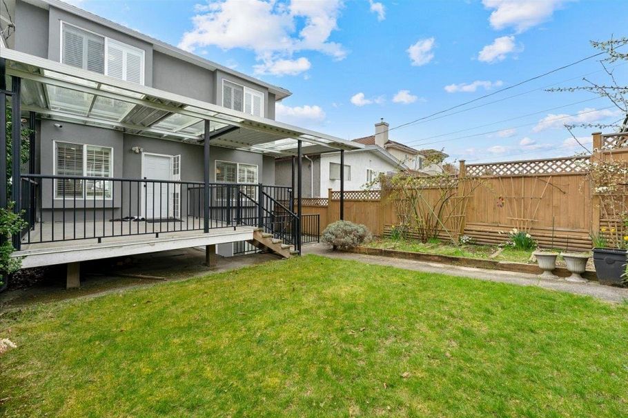 817 W 60th Avenue Vancouver, BC - 37
