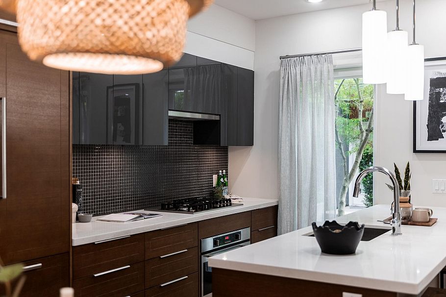 637 Victoria Drive Vancouver, BC - 11