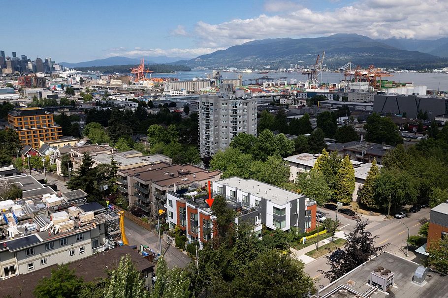 637 Victoria Drive Vancouver, BC - 30