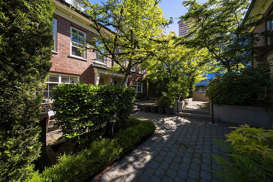 23 5812 Tisdall Street Vancouver, BC - 5