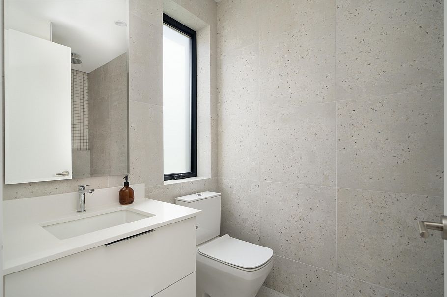 2 4161 Windsor Street Vancouver, BC - 16