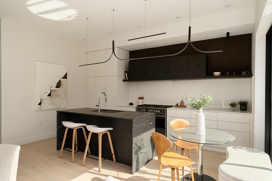 2 4161 Windsor Street Vancouver, BC - 10