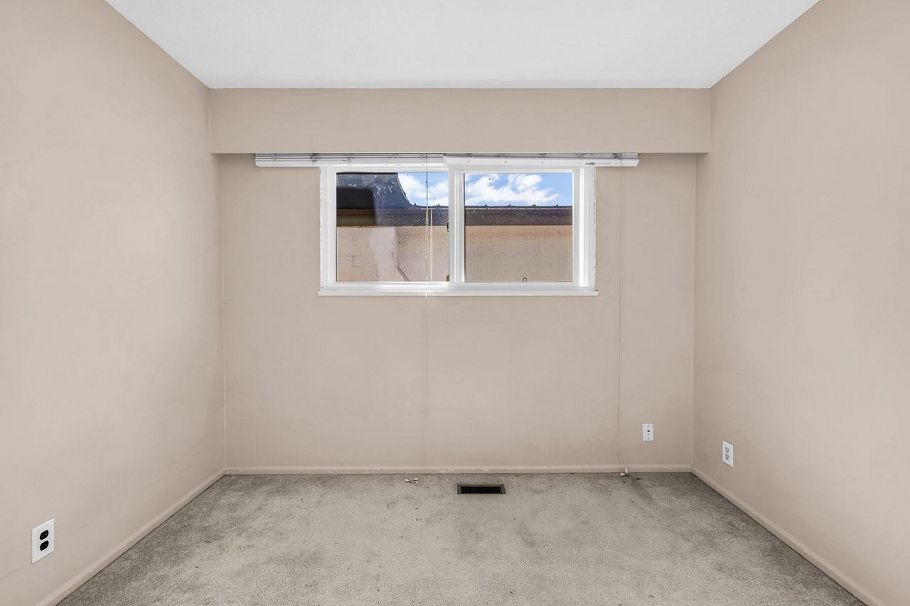 1205 E 49th Avenue Vancouver, BC - 19