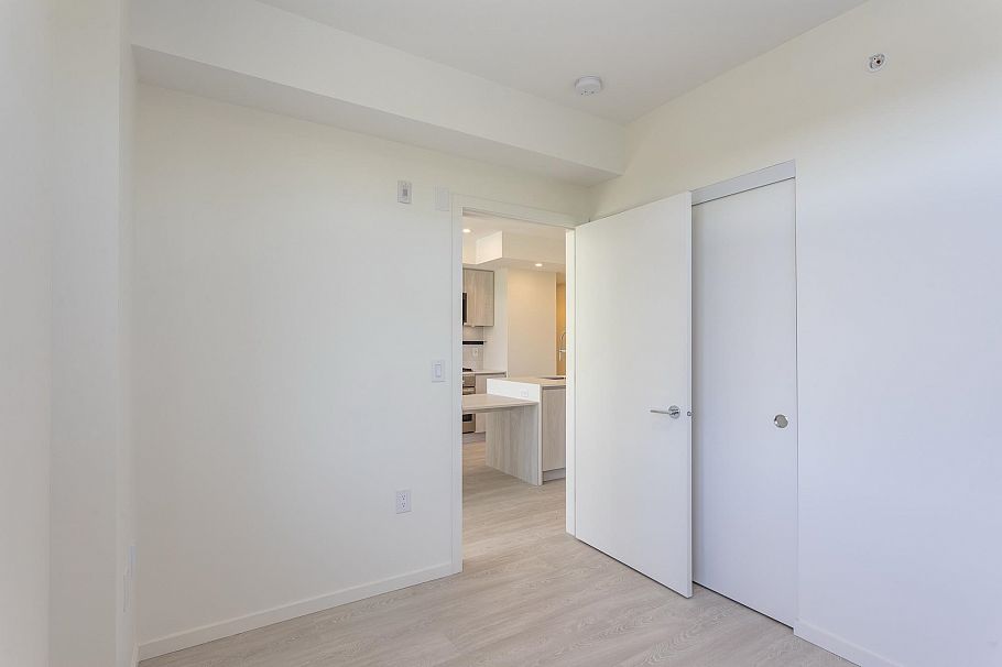 305 3264 Vanness Avenue Vancouver, BC - 15