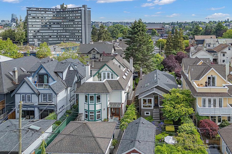 1823 Creelman Avenue Vancouver, BC - 23