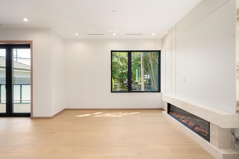 2 1448 E 30th Avenue Vancouver, BC - 3