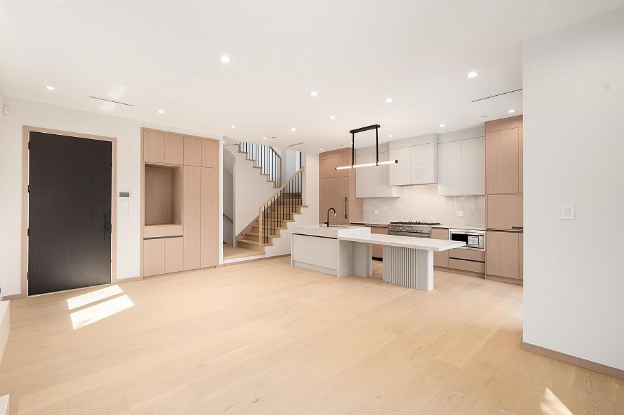 2 1448 E 30th Avenue Vancouver, BC - 6