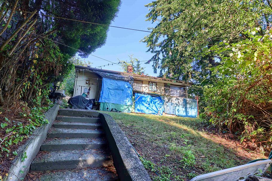 8287 Victoria Drive Vancouver, BC - 6