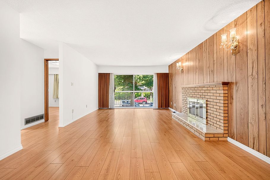 2463 Galt Street Vancouver, BC - 2