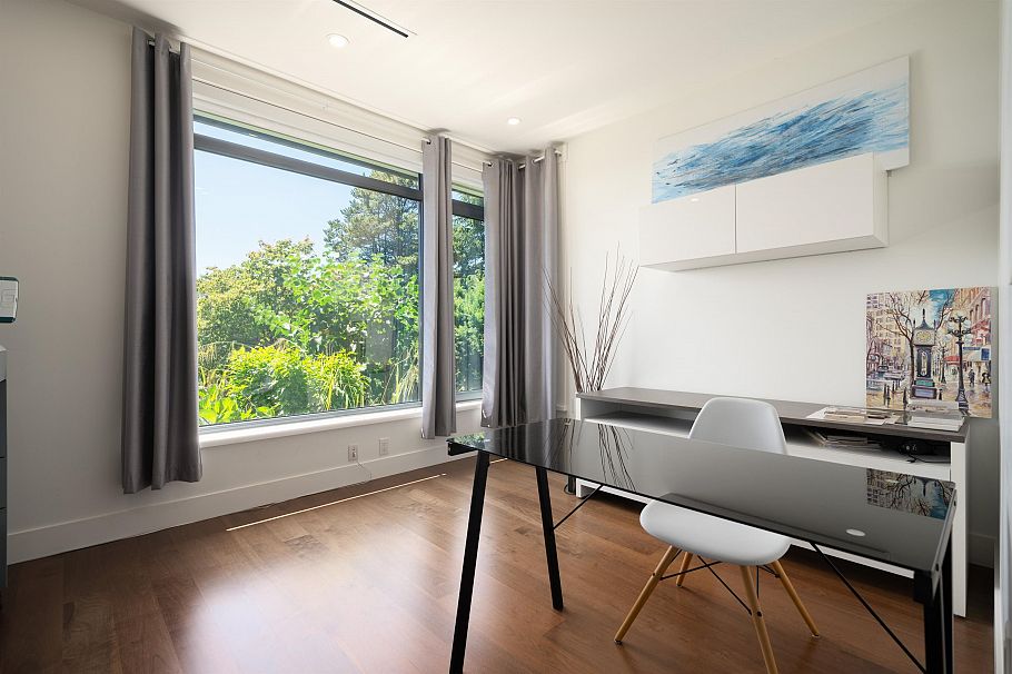 812 E 6th Street North Vancouver, BC - 10