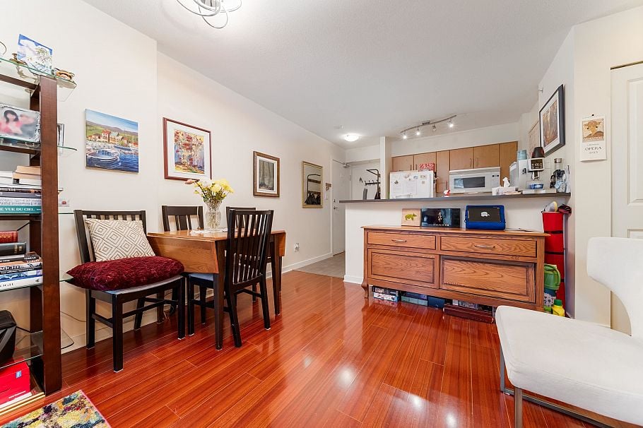 304 1295 Richards Street Vancouver, BC - 6
