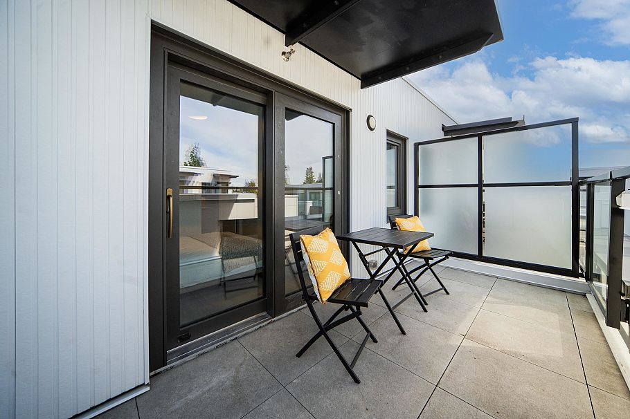 6352 Oak Street Vancouver, BC - 8