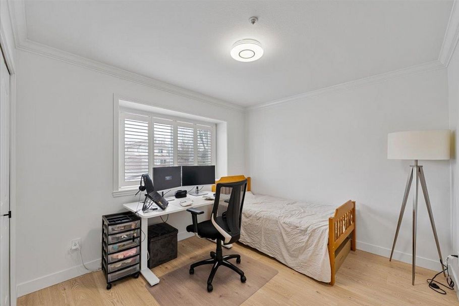 817 W 60th Avenue Vancouver, BC - 29