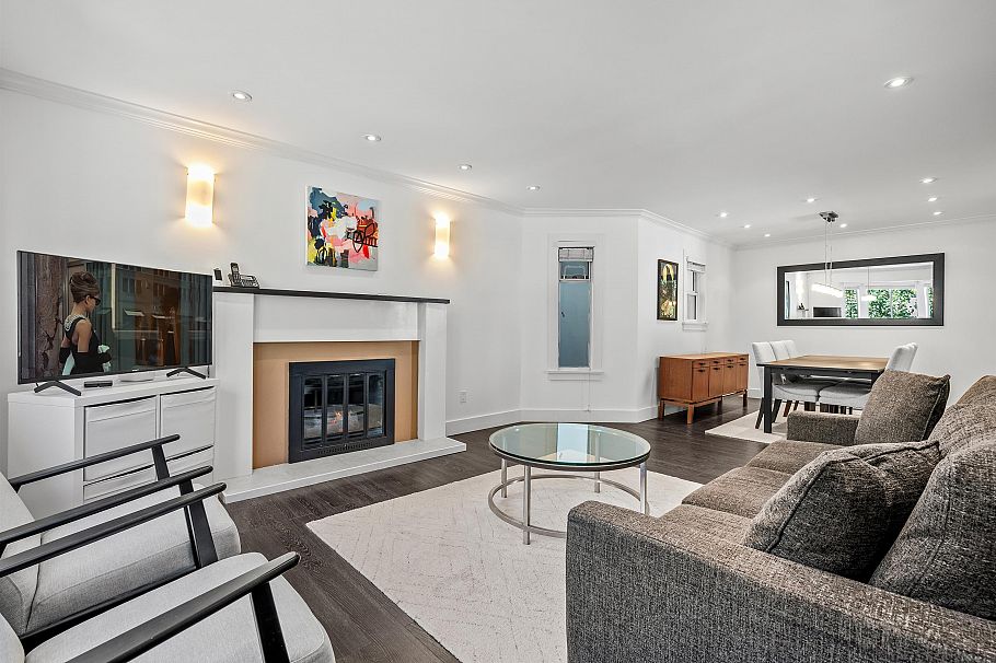 1050 E 10th Avenue Vancouver, BC - 2