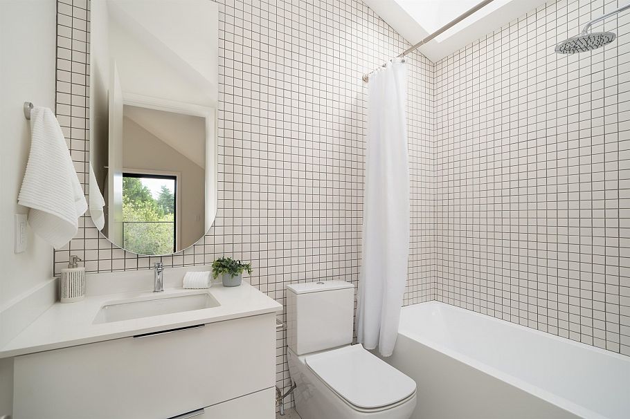 2 4161 Windsor Street Vancouver, BC - 23