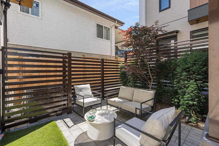 2 3391 Victoria Drive Vancouver, BC - 29