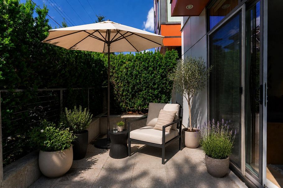 637 Victoria Drive Vancouver, BC - 17
