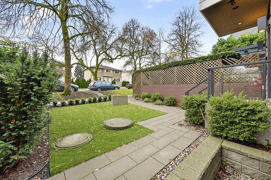 969 W 18th Avenue Vancouver, BC - 36