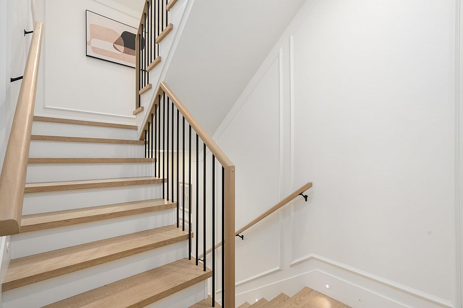 2 3391 Victoria Drive Vancouver, BC - 24
