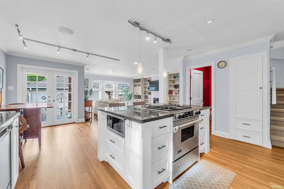 1823 Creelman Avenue Vancouver, BC - 11