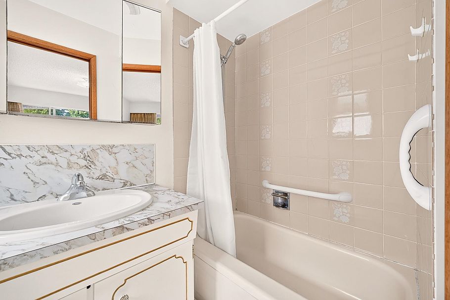 2463 Galt Street Vancouver, BC - 9