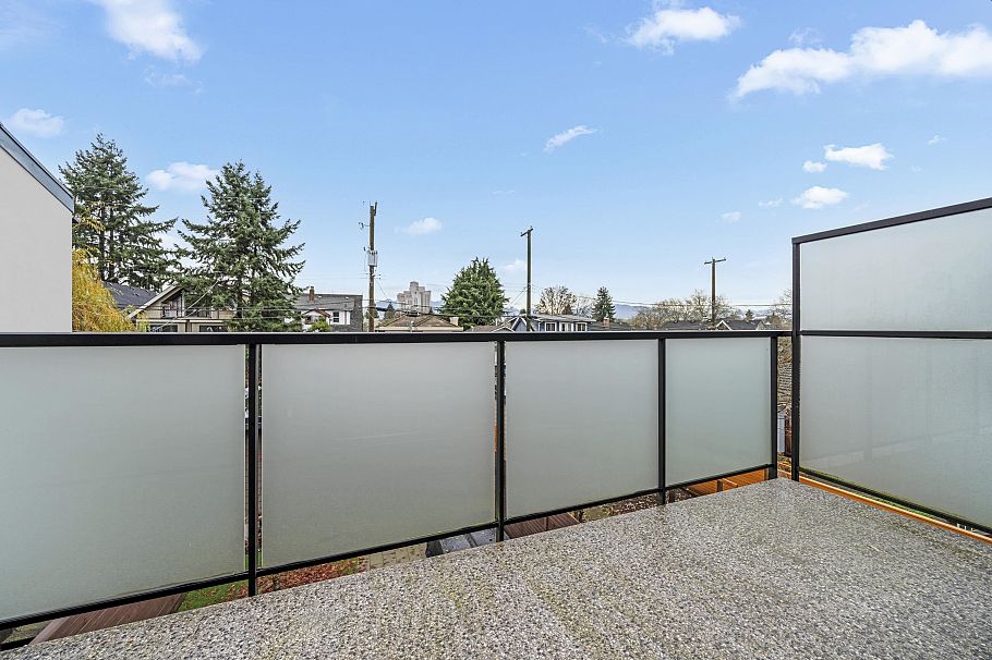 969 W 18th Avenue Vancouver, BC - 22