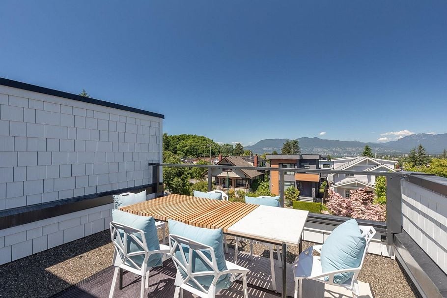 2886 W 29th Avenue Vancouver, BC - 16