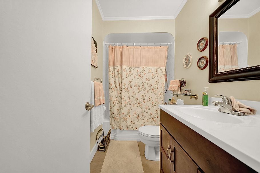 4080 W 35th Avenue Vancouver, BC - 14